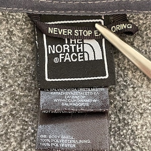 【THE NORTH FACE】フリース ジャケット 中間着 ワンポイントロゴ 刺繍ロゴ バックロゴ ジップアップ フルジップ M グレー アウトドア ノースフェイス US古着