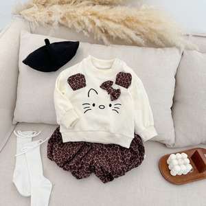 【BABY】2025新作　可愛いネコ柄トップス