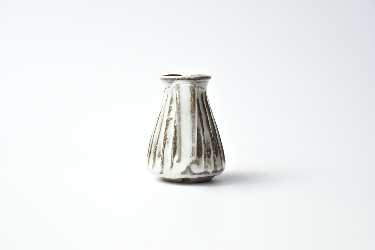 小代瑞穂窯 / 福田るい : ミルクピッチャー ストレート型 縦しのぎ 白