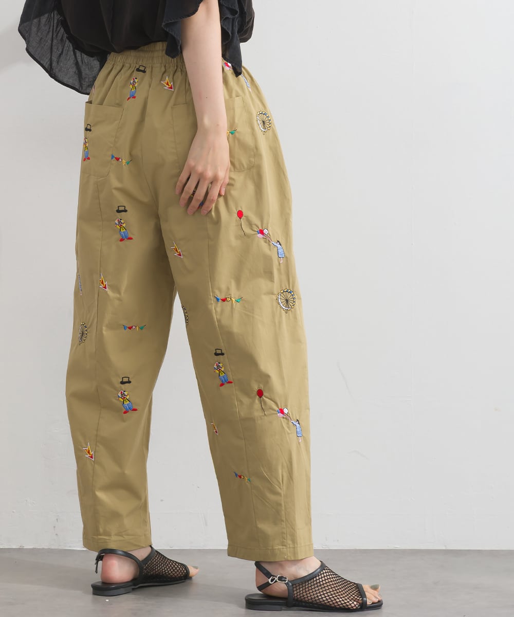 D262091 サーカス総柄刺繍パンツ / All-Over Embroidery Stitch Pants