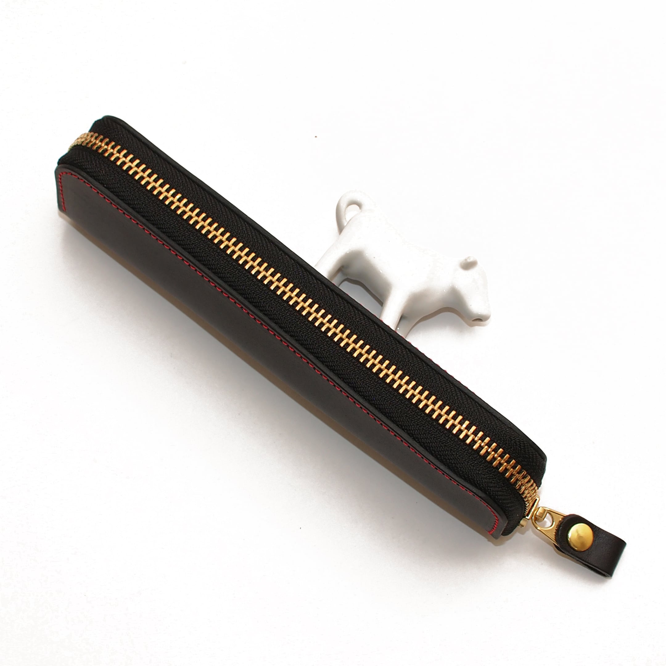 ラウンドファスナーペンケース【姫路レザー牛革】LS-01 | 馬蹄舎