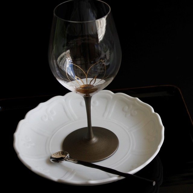 極薄ワイン　金／すず（高台漆塗）