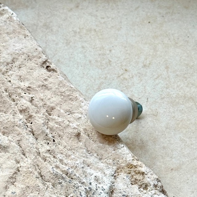 カオリンヌ・引き戸棚用小ノブ（25mm径）0125-NS