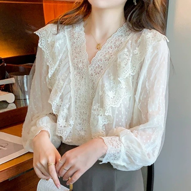 V neck elegant ruffle stitch slim shirt