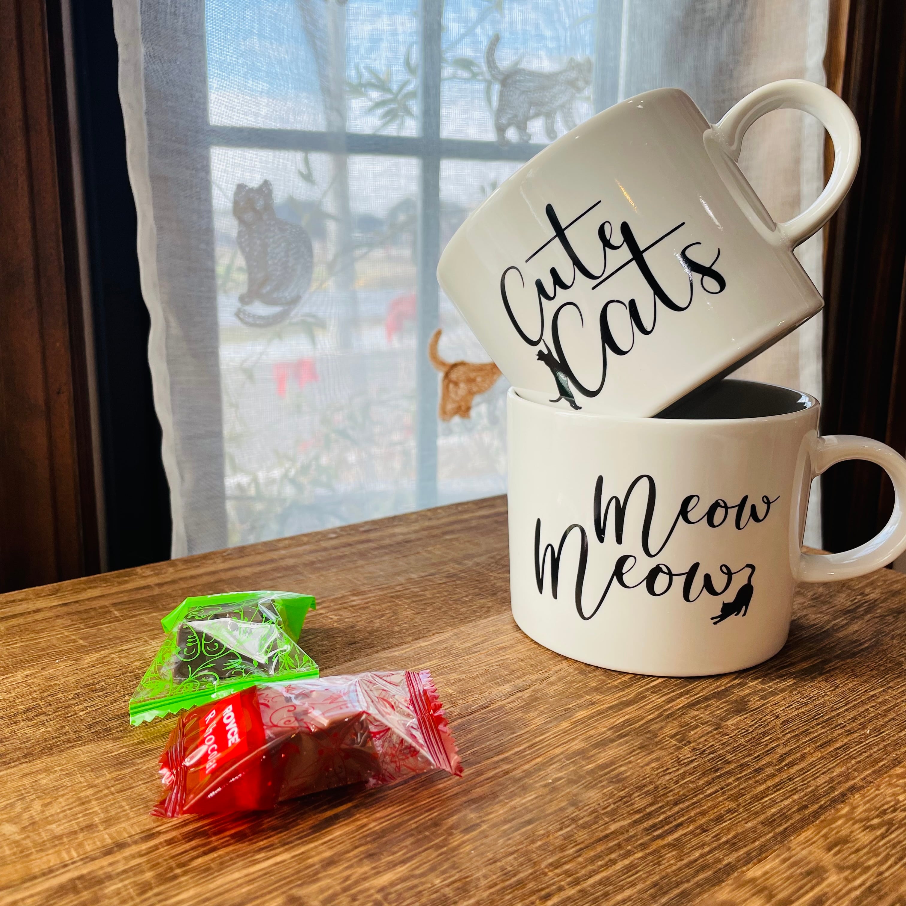 目盛り付きマグカップ|猫 ねこ ネコ 猫雑貨 猫グッズ かわいい プレゼント 贈り物 おうち時間 おうちカフェ