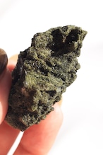 エピドート「山のカケラ」Epidote|天然石 原石 鉱物 パワーストーン | EP-I-001