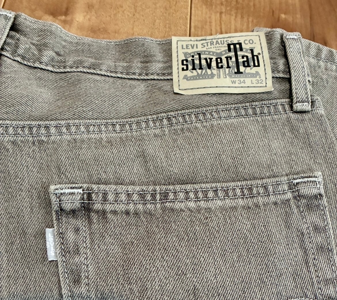 LEVI’S シルバータブ W34 L32 LEVI'S リーバイス SILVERTAB シルバータブ ルーズ W34×L32 グレー