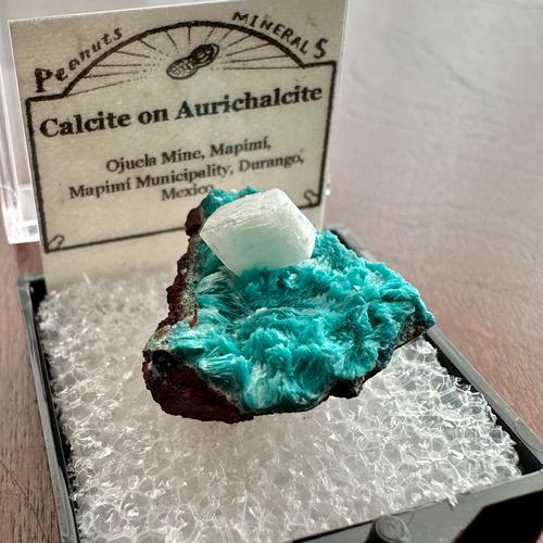 オーリチャルサイト / カルサイト【Calcite on Aurichalcite】メキシコ産
