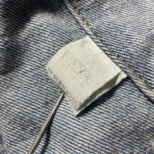 vintage 1980’s LEVI’S 70506 denim jacket