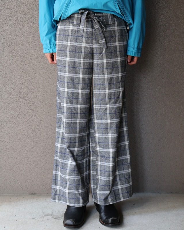 Waist string check wide straight pants