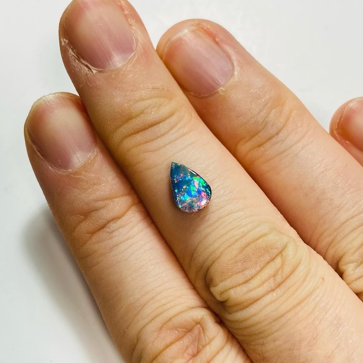 楽園 ボルダーオパール