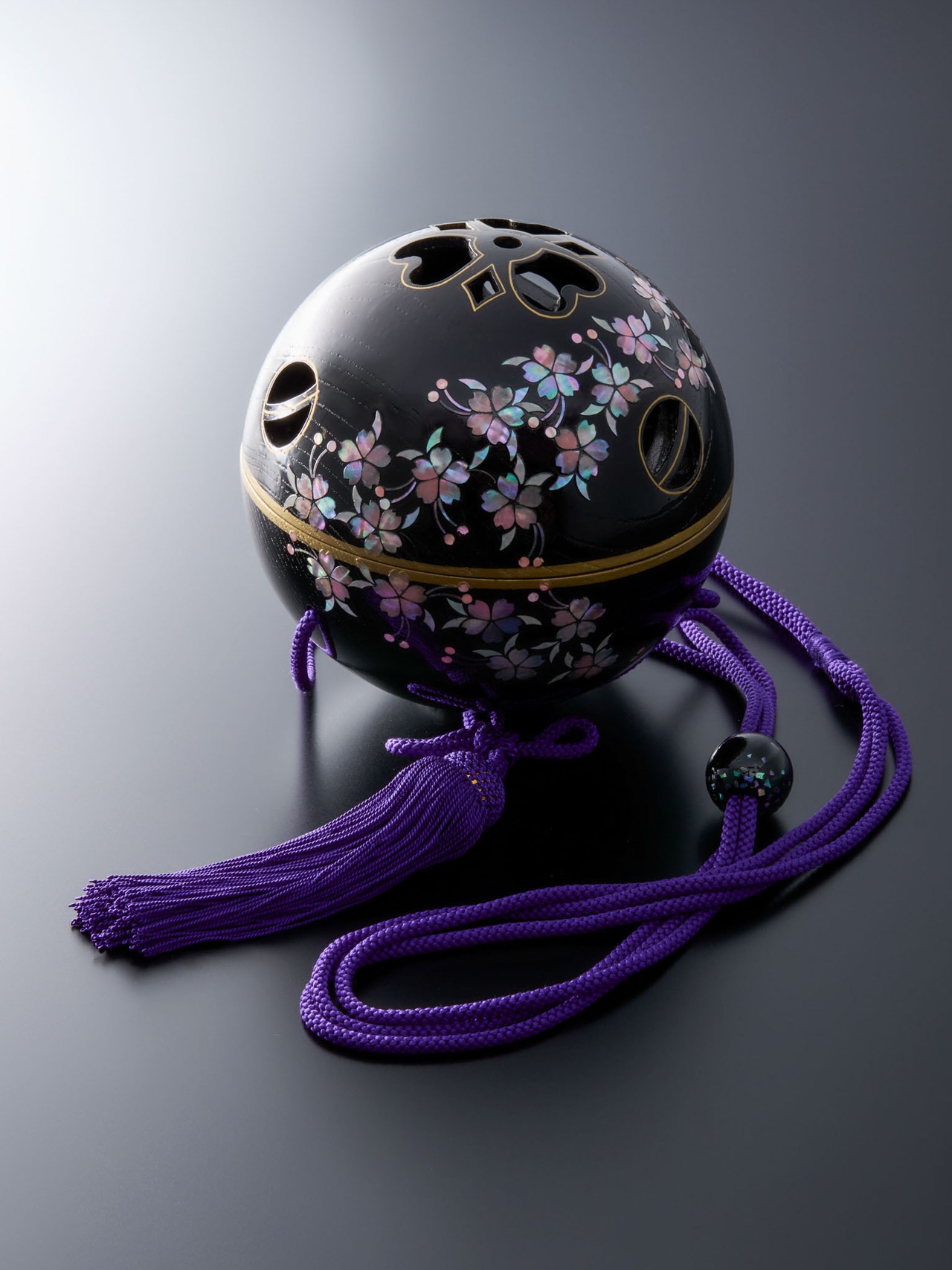 Hanging Incense ❝Kunshu❞ ® shell mother-of-pearl inlay）True lacquer finish（Black）Large14cm Purple tassel