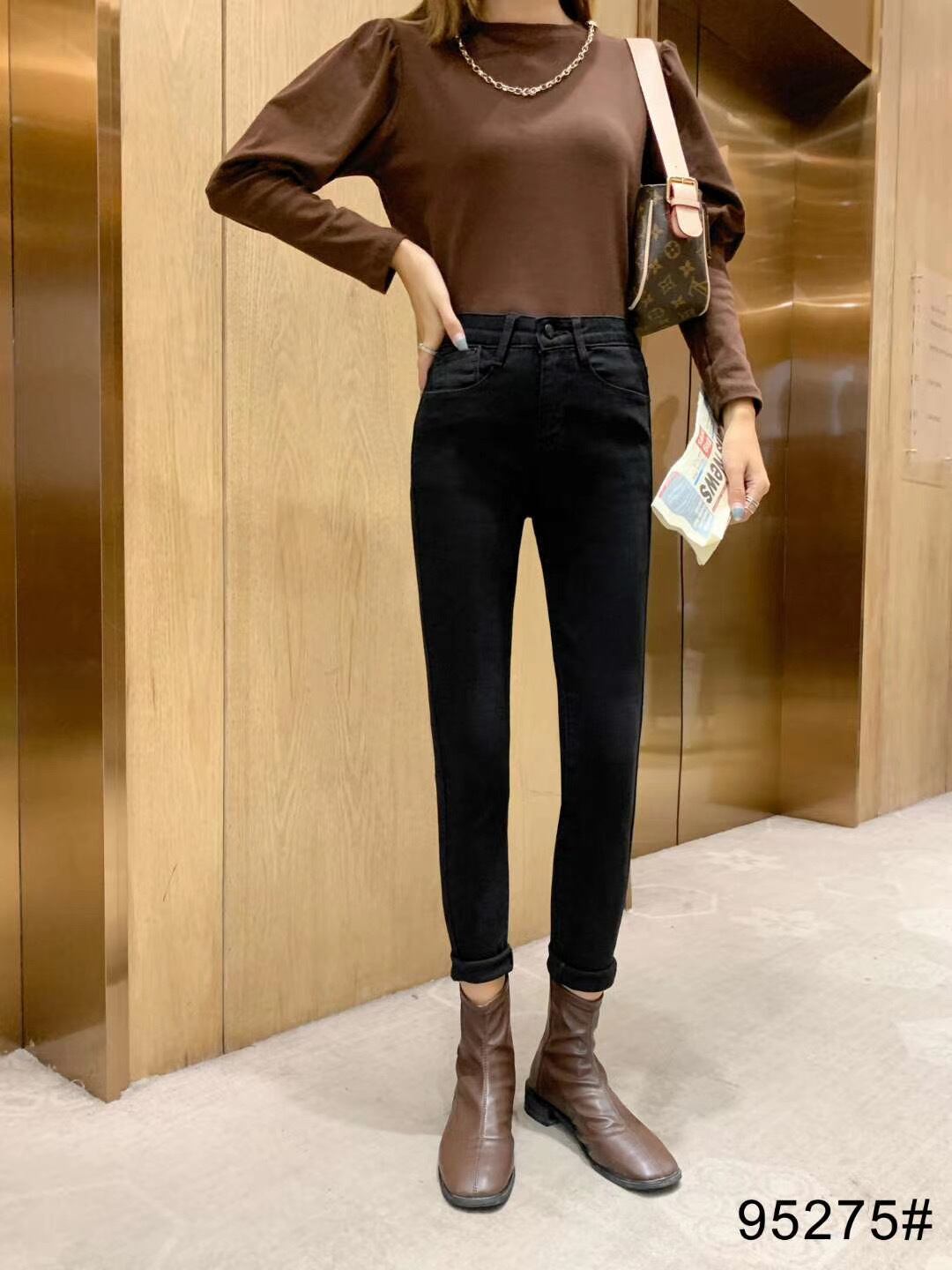 スキニーデニムパンツ