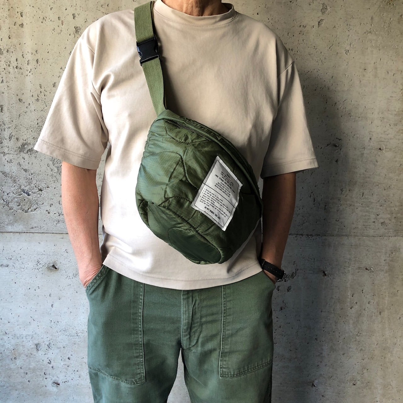 ま*ん様 スペースマウンテン　ヴィンテージ　tシャツ XZ169 スペースマウンテン ビンテージ ディズニー Tシャツ USA製