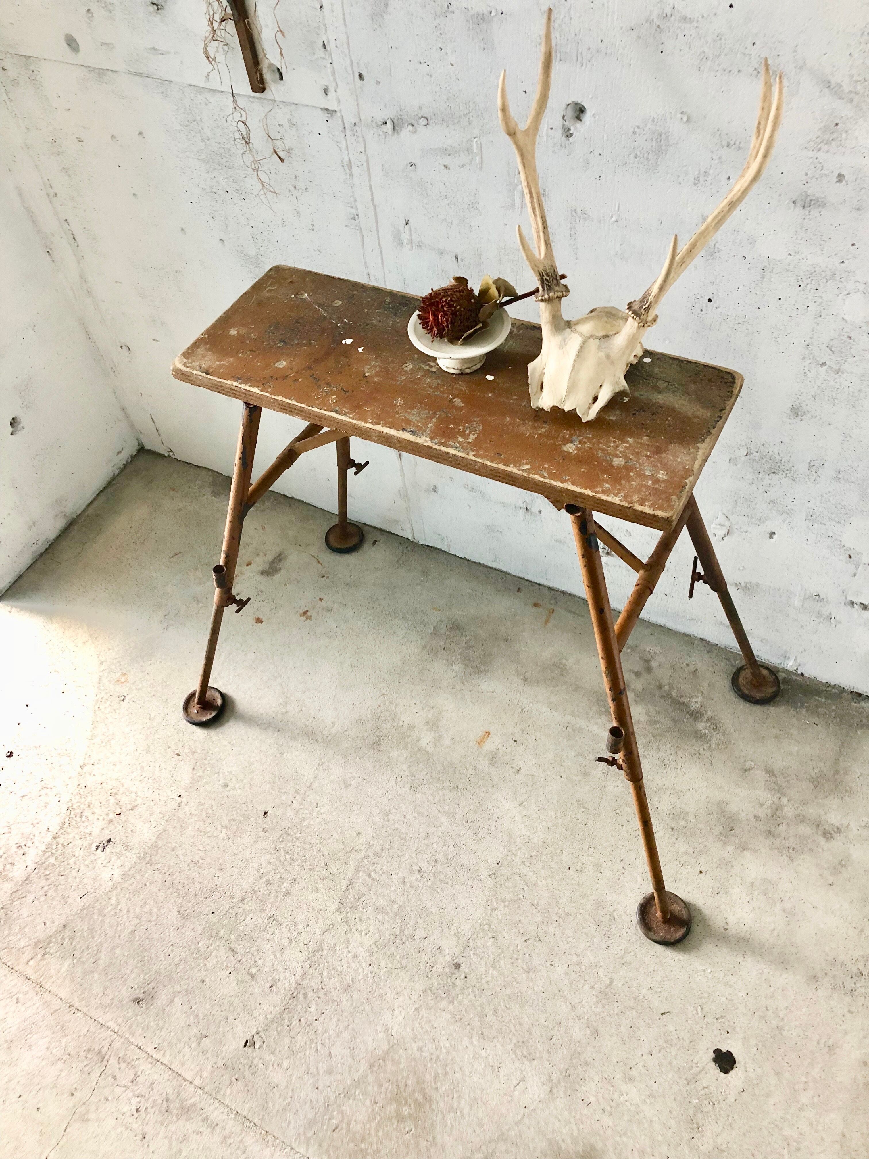 古い鉄脚と古材のテーブル ce7dc5c62a5a0af4d15ed547e887c4