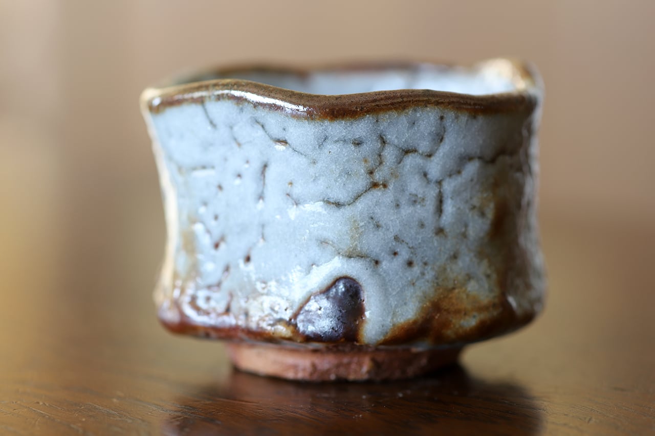志野 ぐい呑み（一点物）① 作・三浦繁久 焼物ファンに人気の美濃焼の