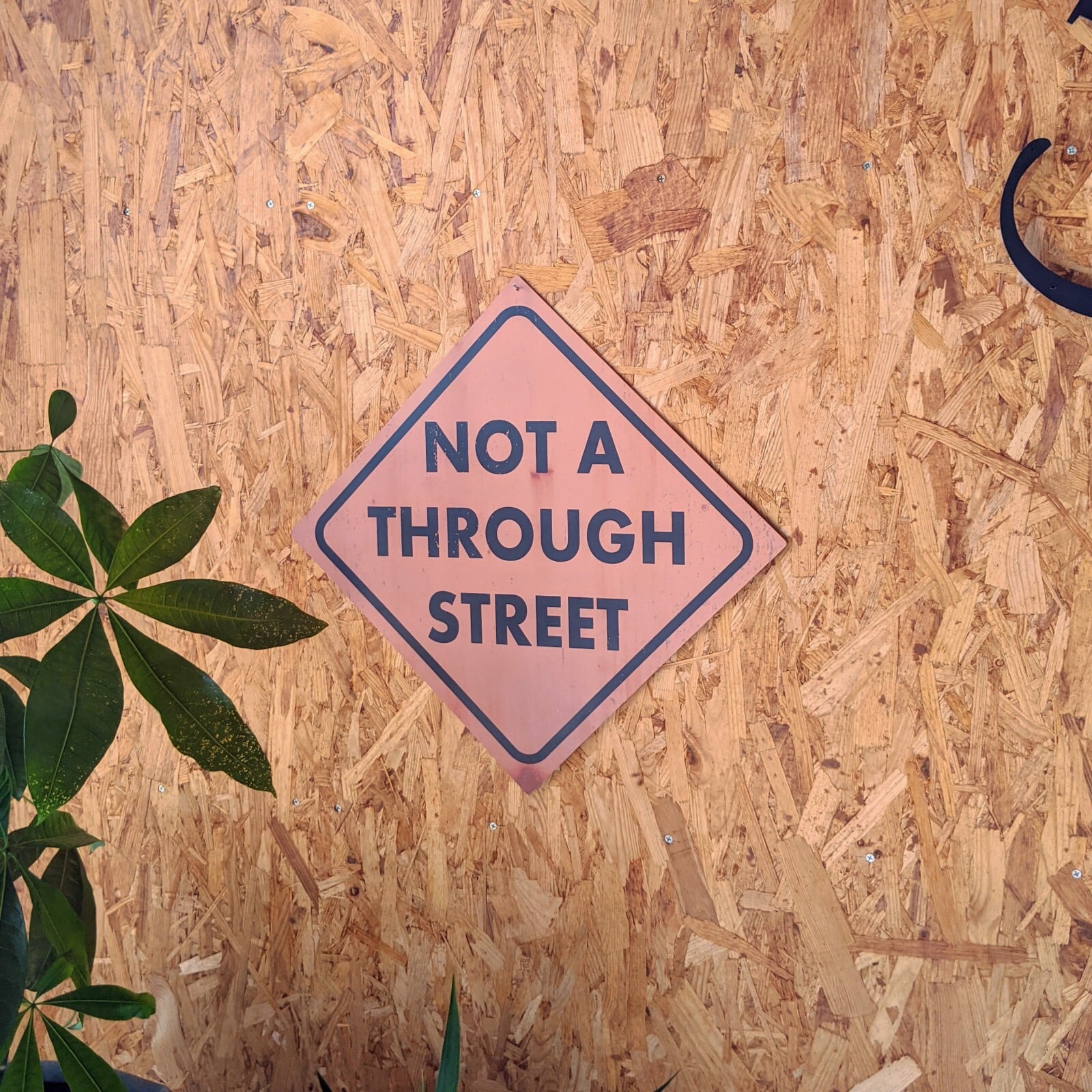 トラフィックサインボード 「NOT THROUGH STREET 」