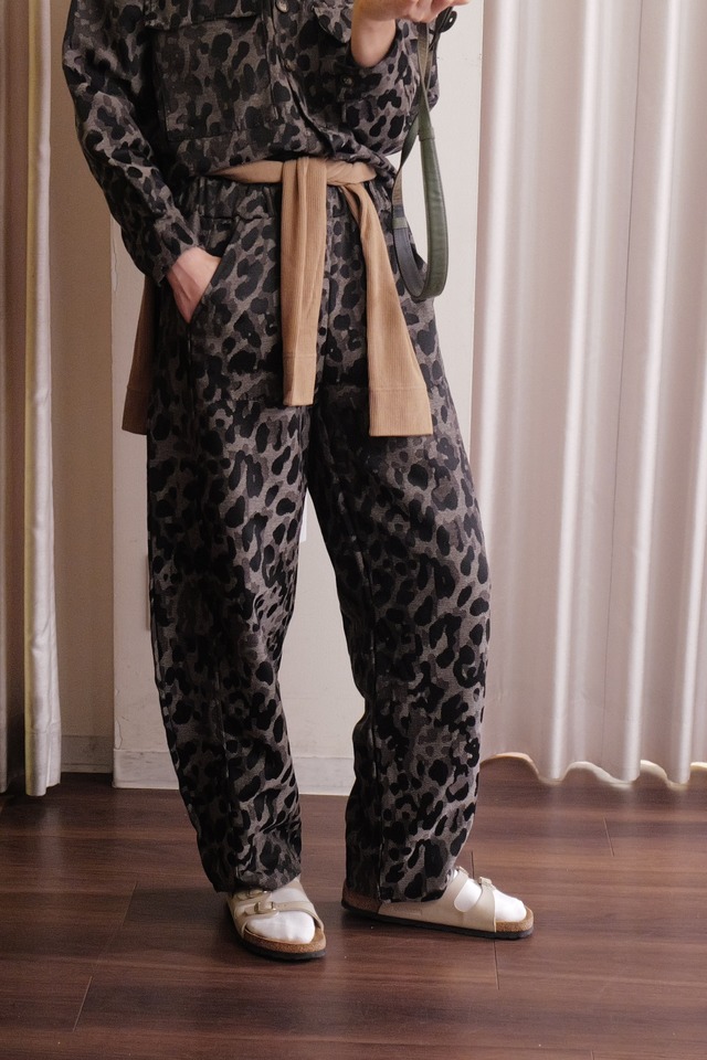 leopard pants brown black