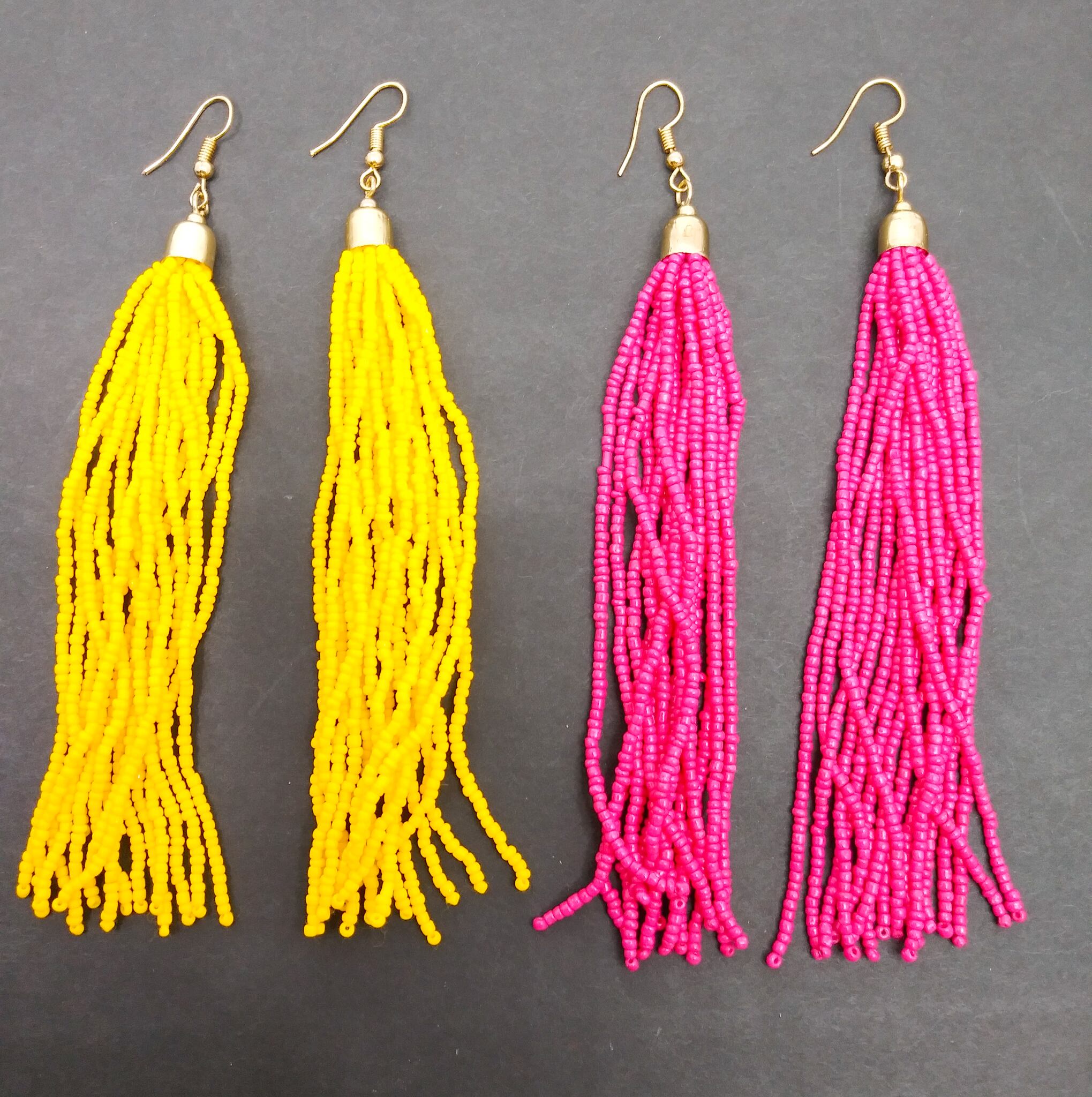 ロングロングビーズピアス ネオンイエロー イエロー 大振りピアス カラフル ビーズ アクセサリー好き 個性派ピアス オリエンタル