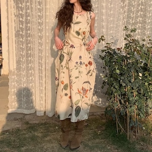 white botanical onepiece 〈d100419〉