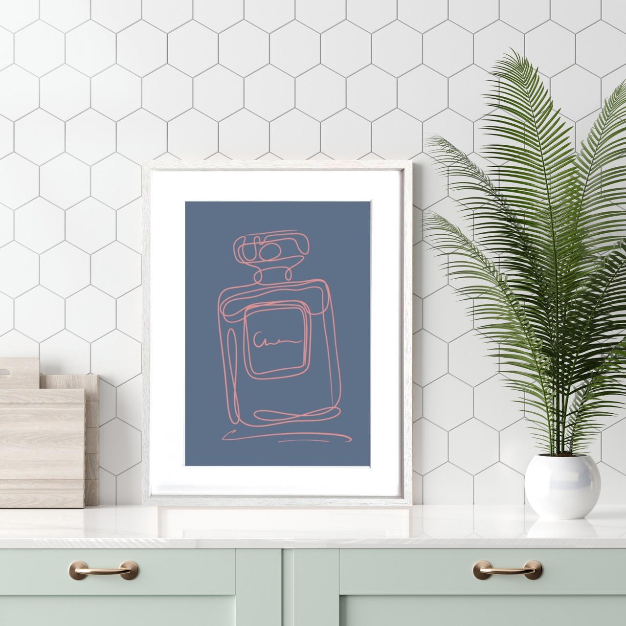 EAU DE PARFUM N°18｜香りの余韻を描くミニマルラインアートポスター｜洗練と静けさを纏うデザイン｜高品質印刷｜A4ポスター