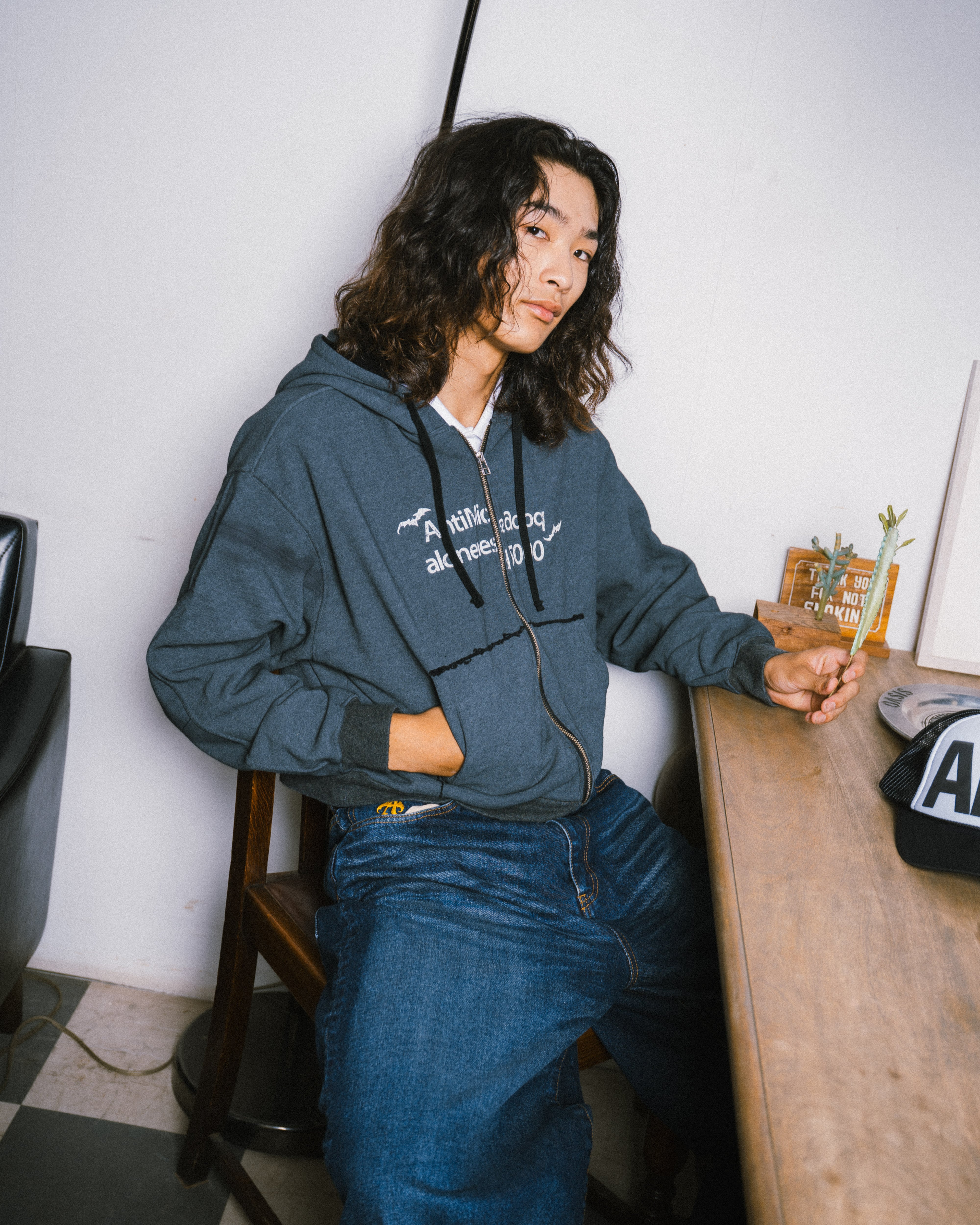 JAPAN ZIP HOODIE | ANTIMID