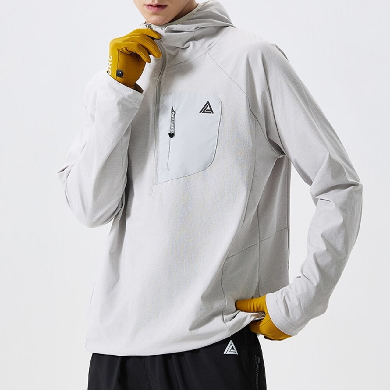 ハーフジップパッチポケットフード付きプルオーバー R00185