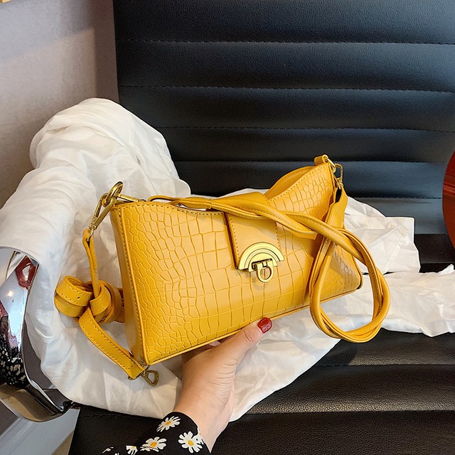 Shangxinレディーススモールバッグ2020新しいタイドネット赤ファッションショルダーメッセンジャーバッグ夏のファッション野生脇の下バッグ Tiancai_Wing_Bag2518048