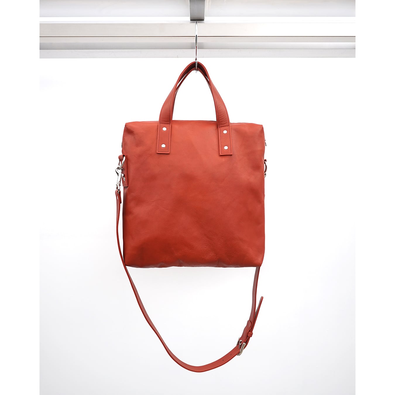 kujaku] (クジャク) A-633 2Way Zip Leather Bag (Vermilion) | Clique