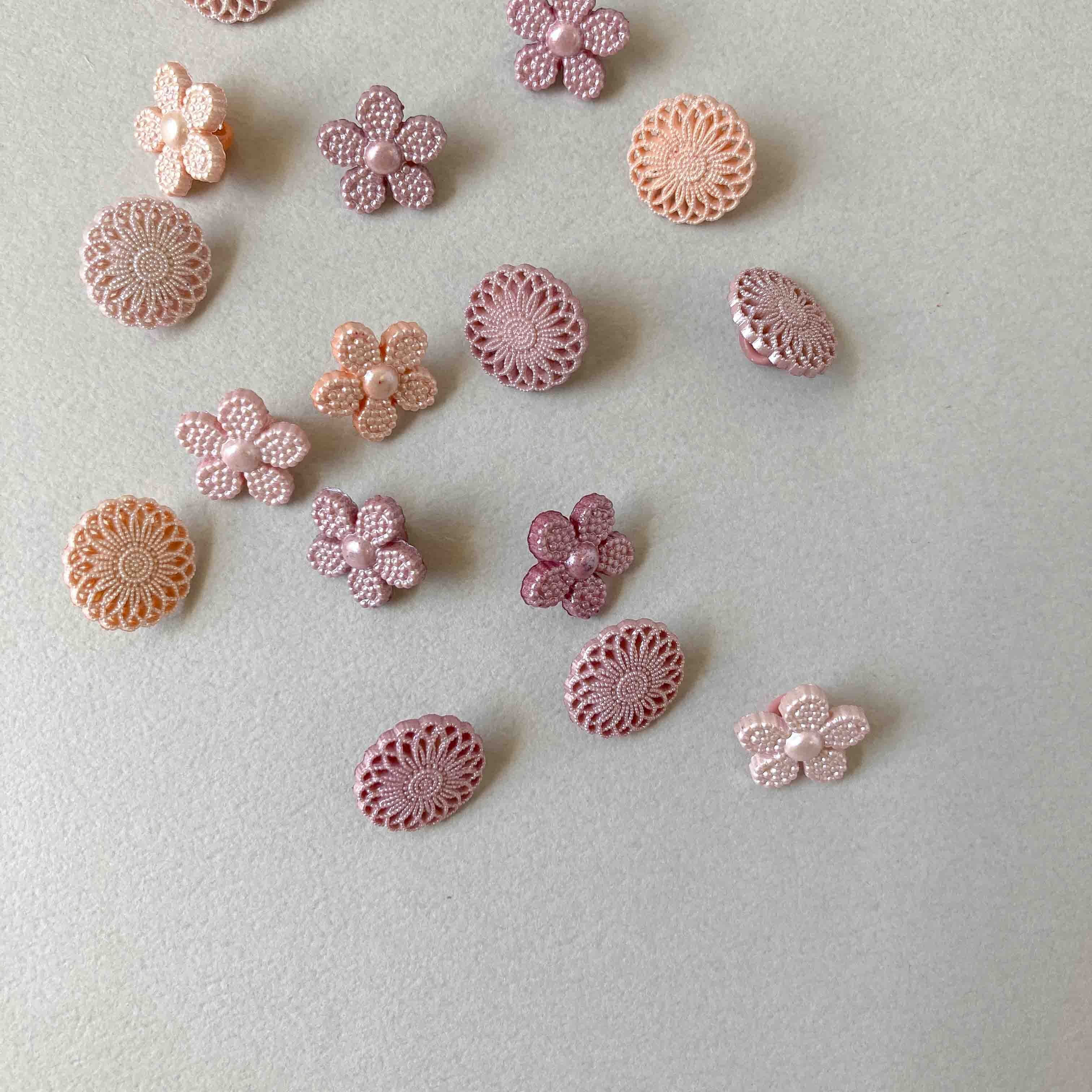 〈再入荷〉JJボタン パールフラワーボタンパック(16p)