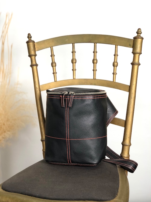 PRADA プラダ ショルダーバッグ ブラック ステッチ レザー ウエストバッグ スリングバッグ vintage ヴィンテージ オールド wg4cn6