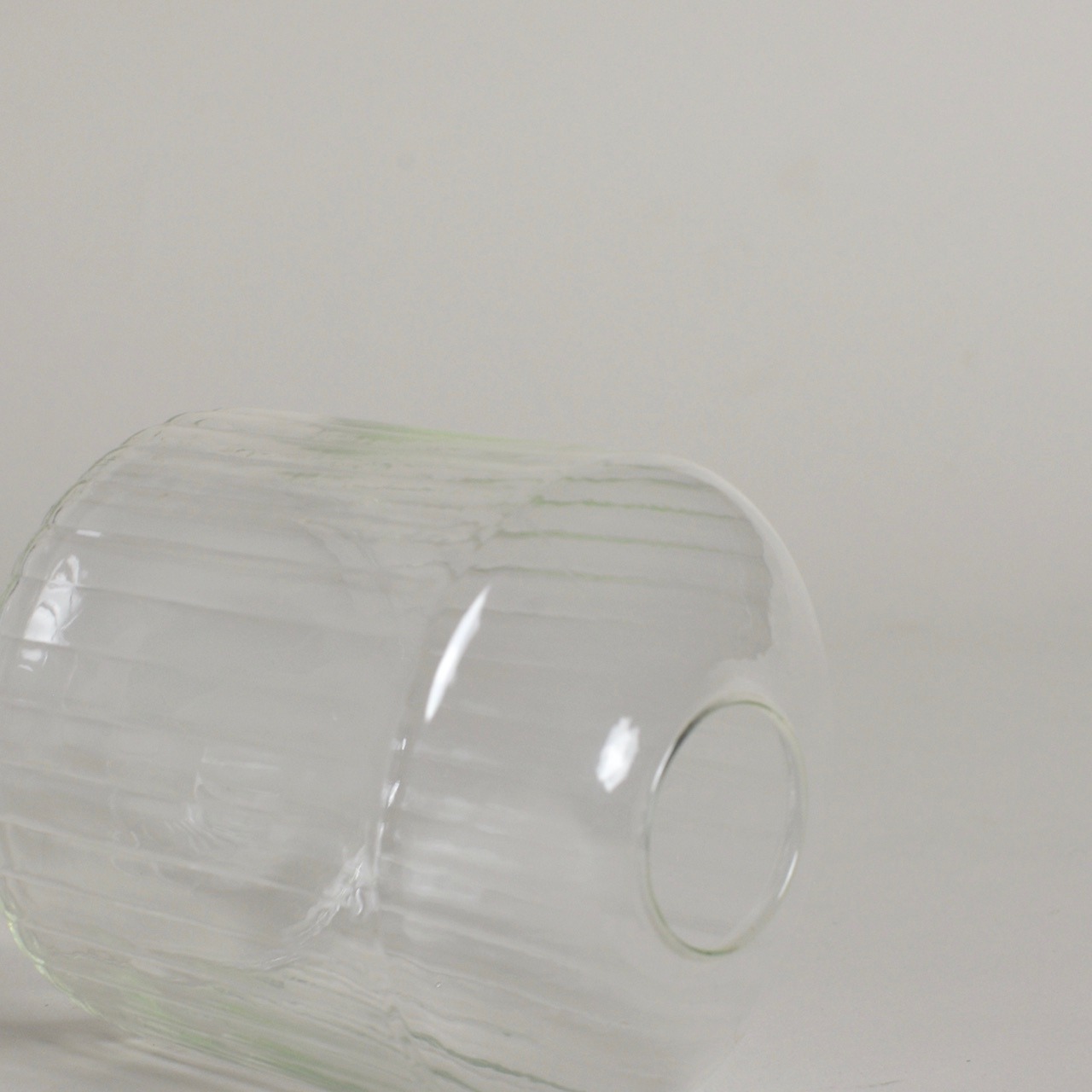 リューズガラス フラワーベース パース 〈花瓶 / ディスプレイ 〉