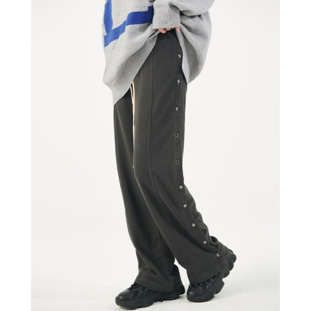 side button slit straight pants　サイドボタンスリットストレートパンツ　J0692