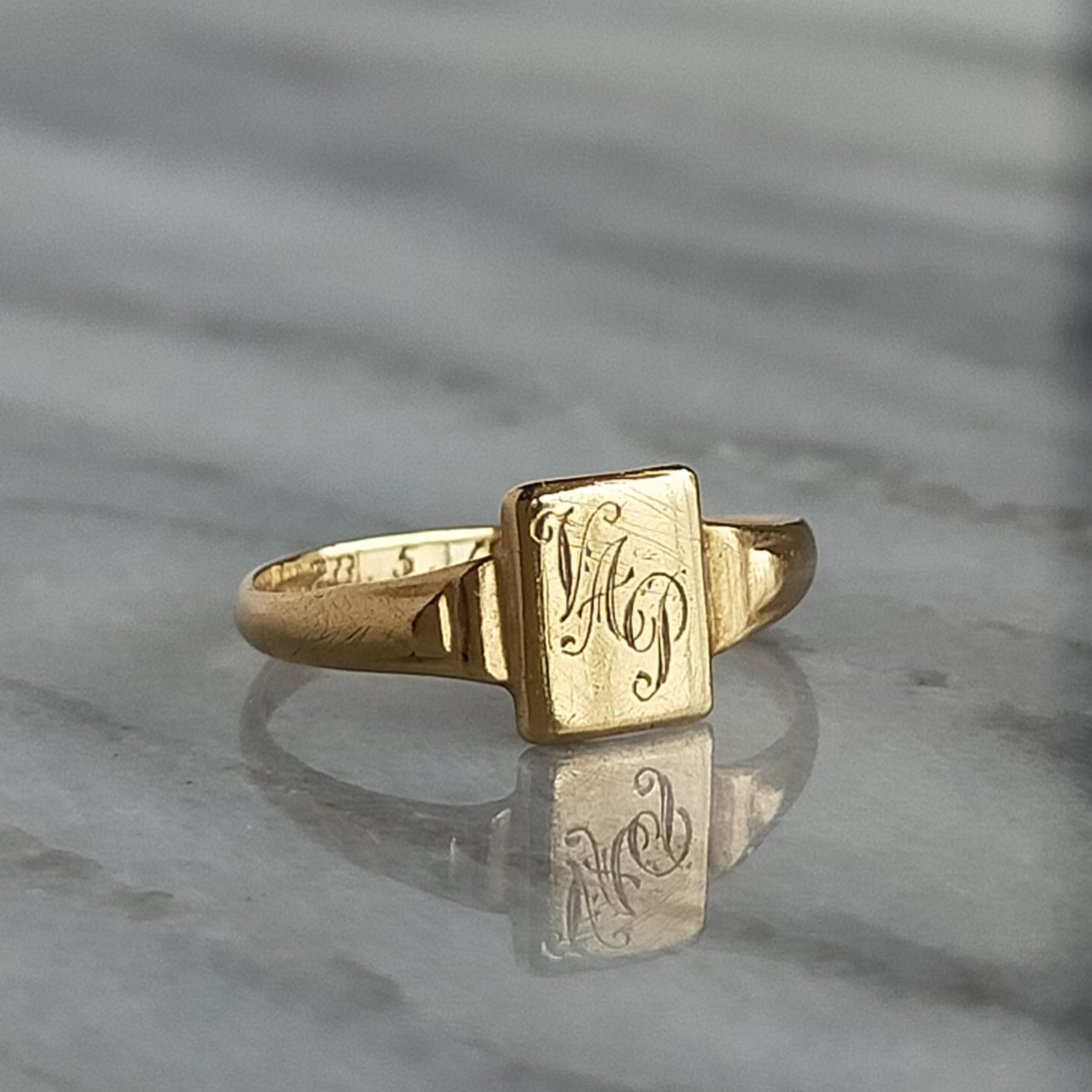 英国 1949年 ヴィンテージ 9kゴールド イニシャル シグネットリング  
