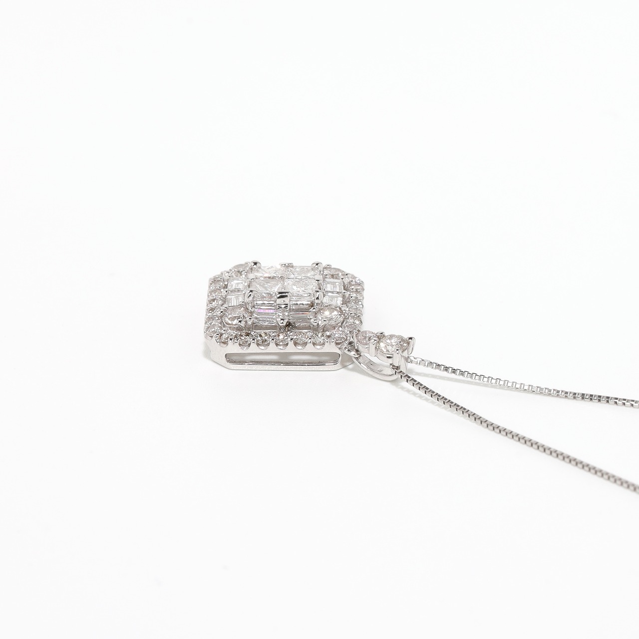 ダイヤモンド デザインペンダント pt / 1.500ct