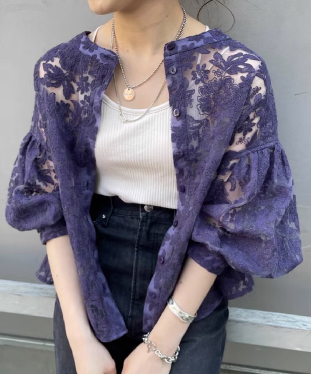 アンリアレイジ　変形ブルゾン　透け感　ホワイト　サイズ38 アンリアレイジ 変形ブルゾン 透け感 ホワイト サイズ38