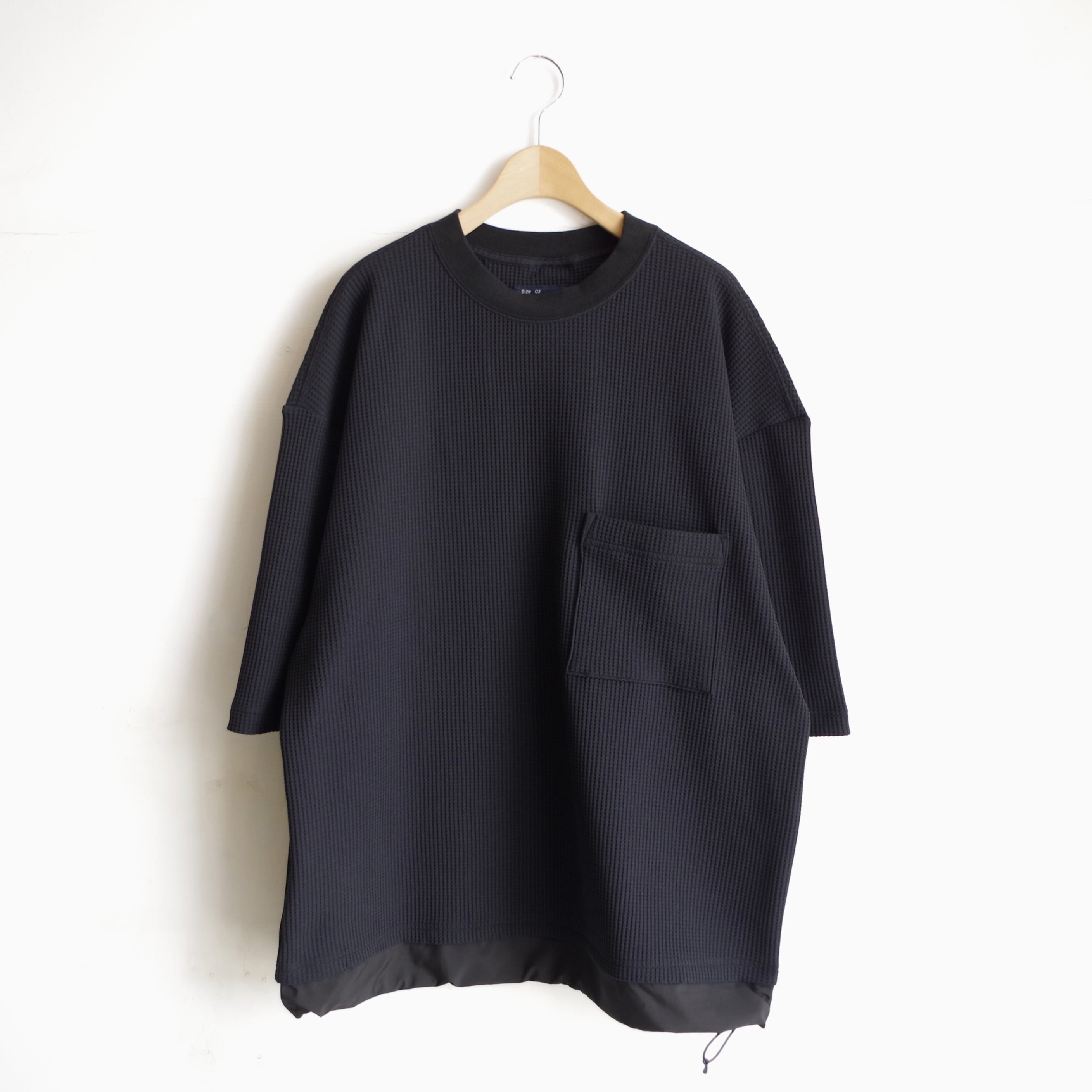 meanswhile SOLOTEX® Waffle S/S Tee Off Black | 1F Store