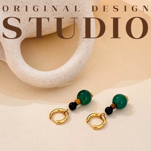 ハンドメイド 深緑とゴールド 気品 ピアス