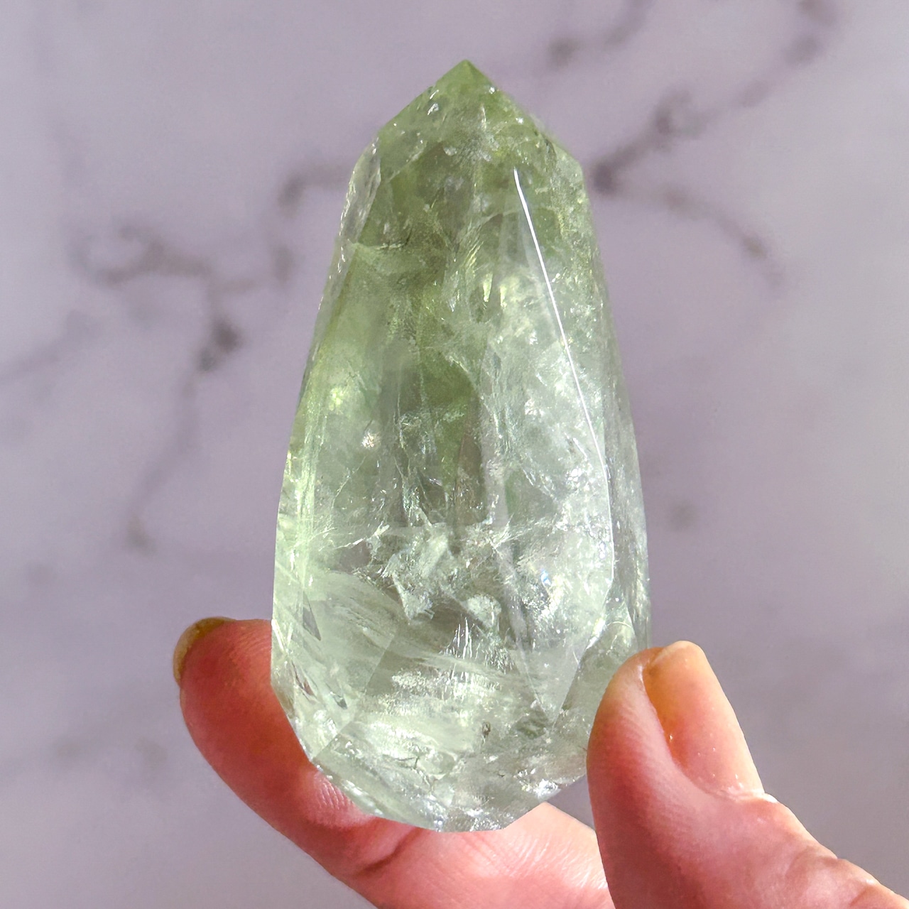 プラシオライト(グリーンアメジスト)