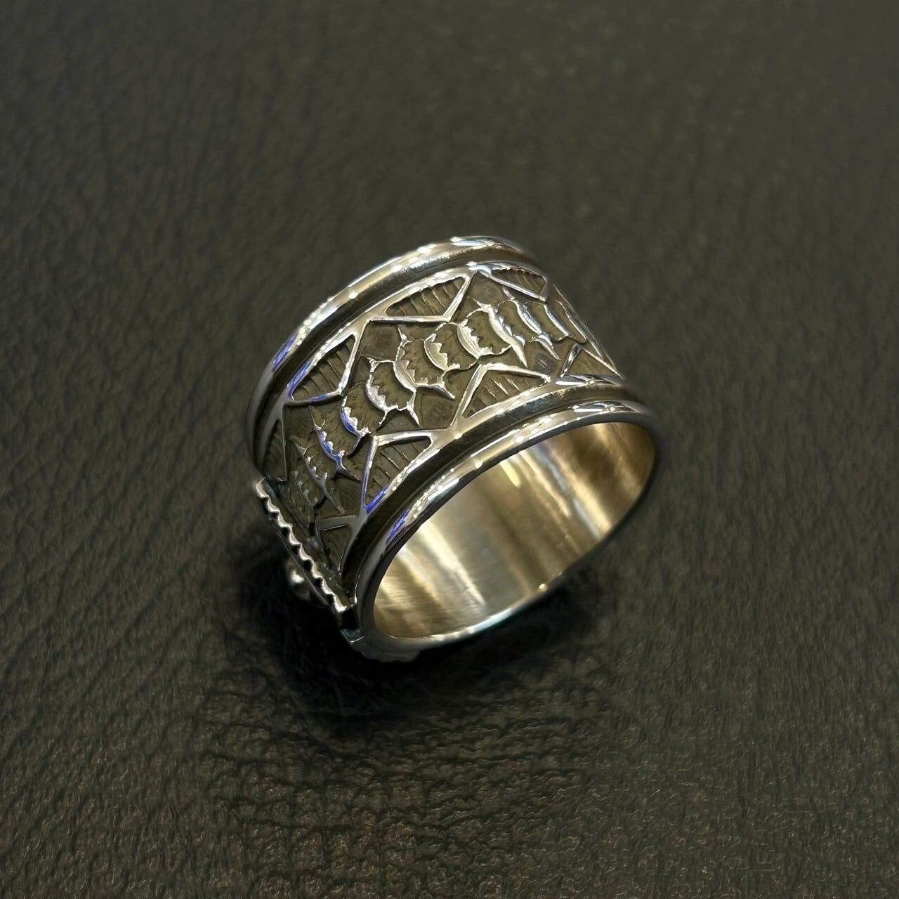 ダレルキャドマン サンダーバード リング 20号