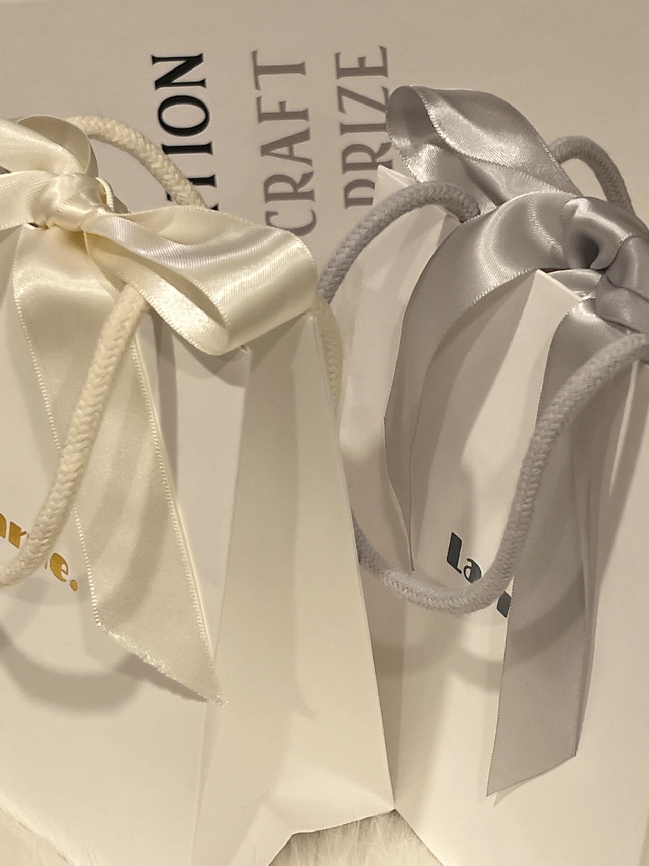 GIFT WRAPPING