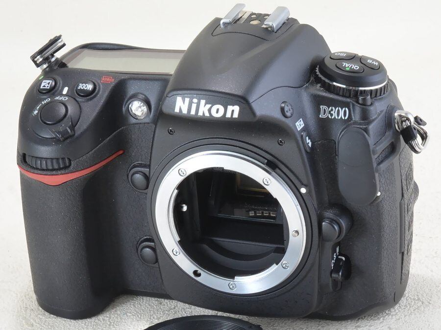 Nikon D300 ボディ 元箱付属品付 ニコン（21982） | サンライズ