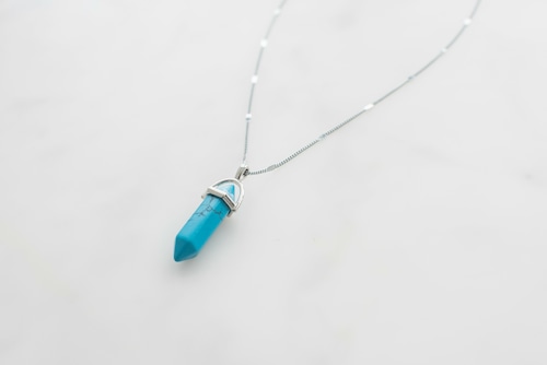 BLUE GEMSTONE NECKLACE