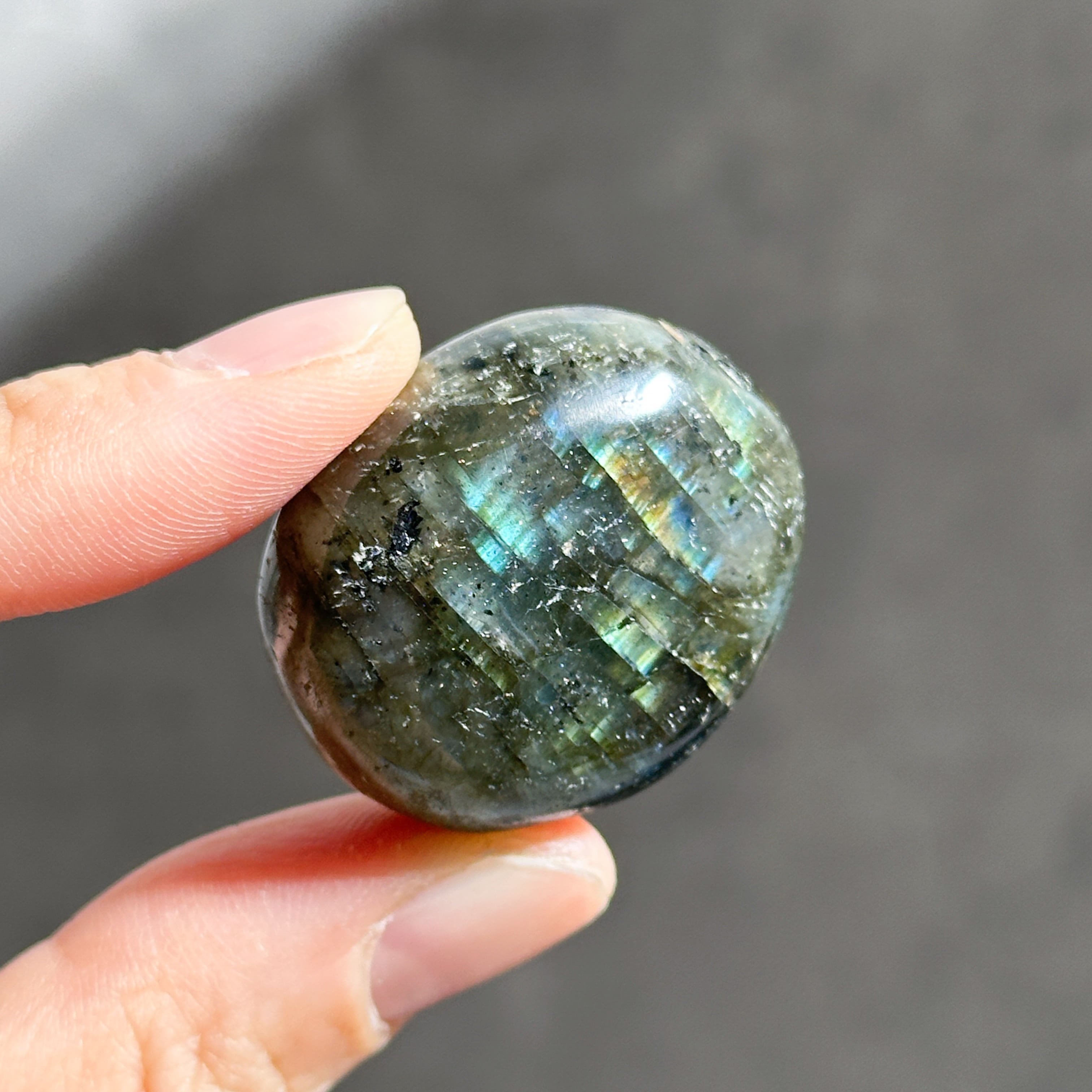 ラブラドライト パームストーン 12◇ Labradorite ◇天然石・鉱物
