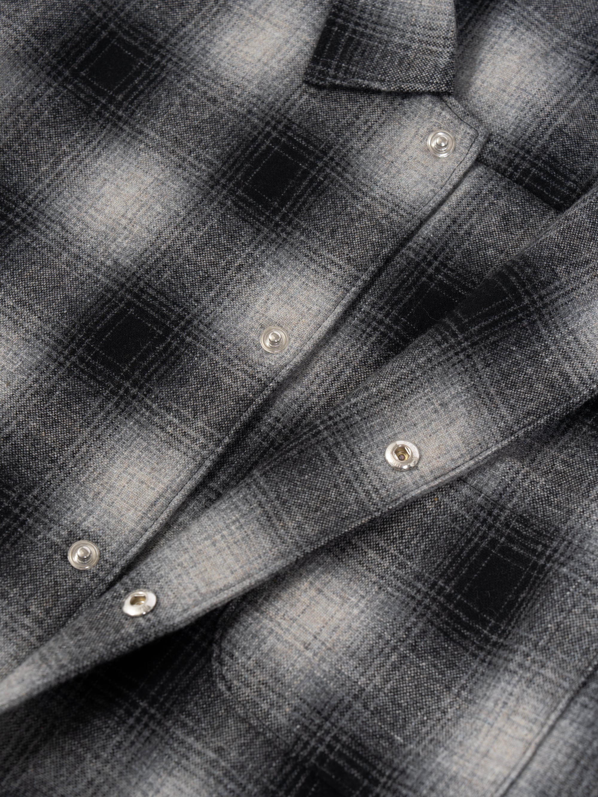Ombre Check Shirt Jacket (white×black) | OVY