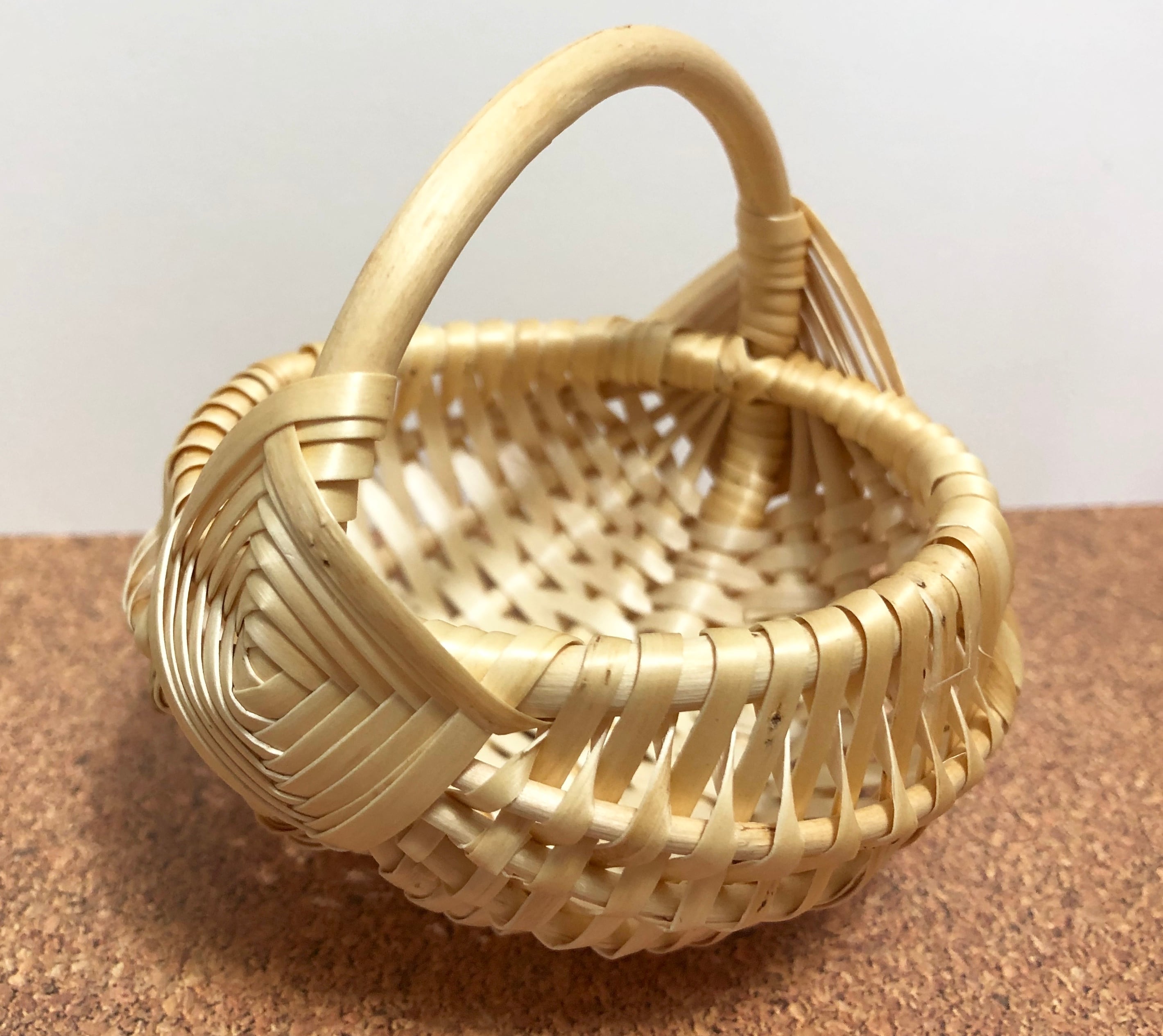 完売品】LATVIAラトビア バスケット