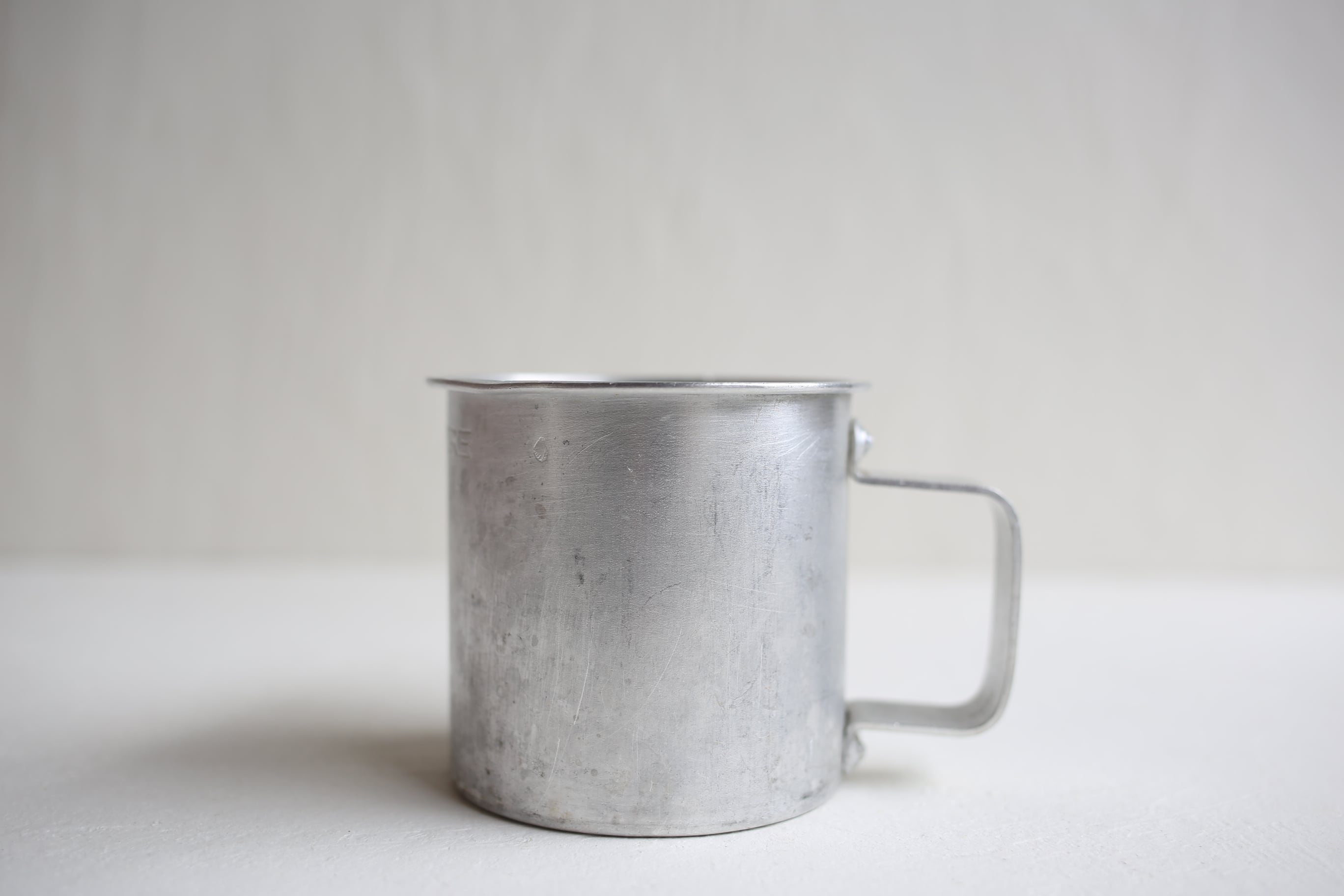 フランス アンティーク ヴィンテージ アルミ製 メジャーカップ 500ml N