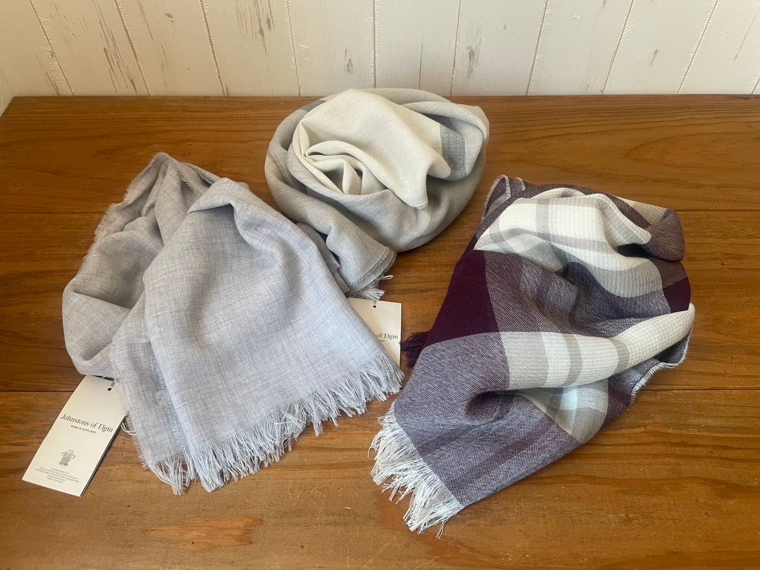 JOHNSTONS CASHMERE LIGHT WEIGNT STOLES ジョンストンズライト