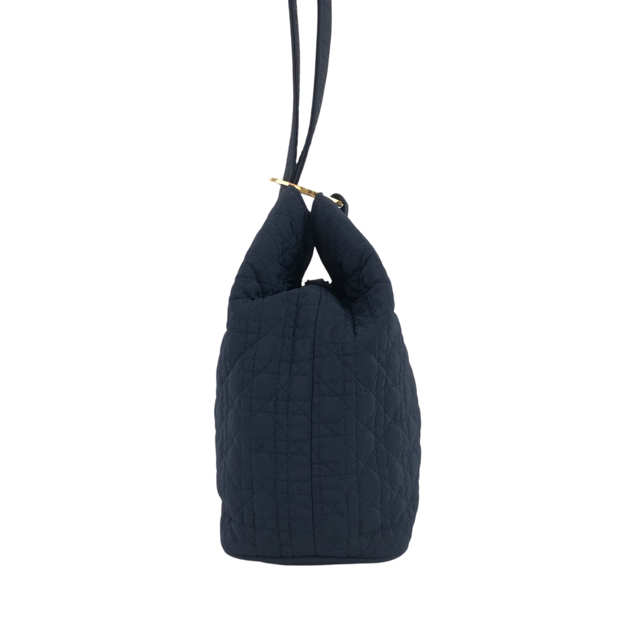 christian diorカナージュ レディディオール 巾着 ショルダーバッグ 中古・古着通販】Christian Dior (クリスチャン ディオール) 巾着