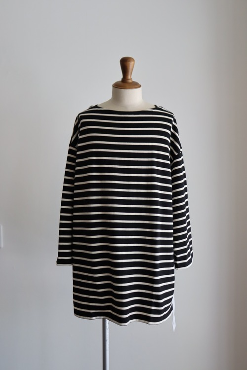 INNAT " BASQUE LS TEE (BLACK)"